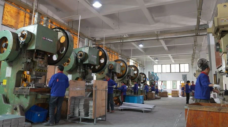 solar hooks drilling machine