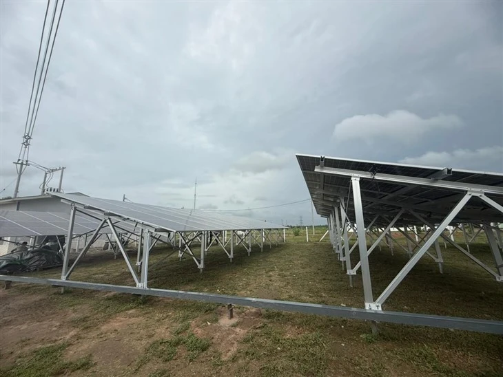 Galvanized Solar Ground Screw Foundation For PV Mounting System price