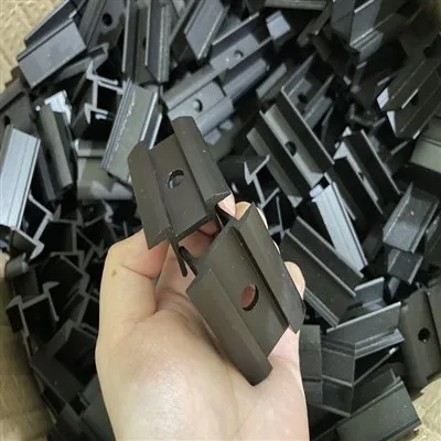 คุณภาพที่ผ่านการรับรอง: Grengy Mid And End Clamp